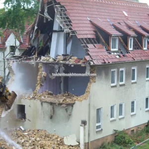 تخریب ساختمان اداری در تهران